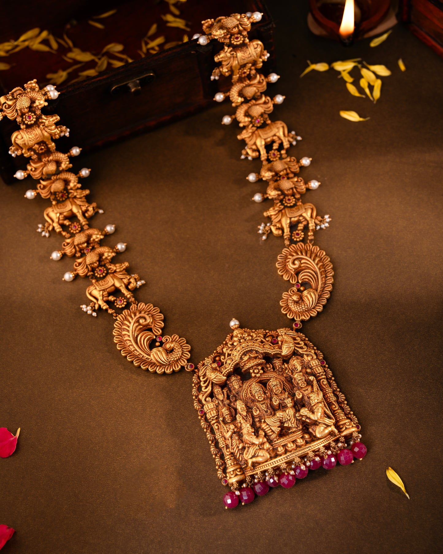 22KT Gold Nakas Temple Haram with Ram Parivar Pendant