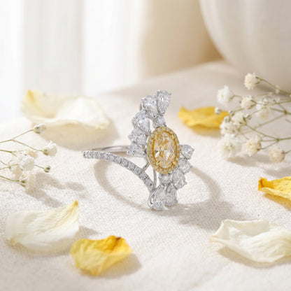 18Kt Yellow Gold Trendy Diamond Ring for Women