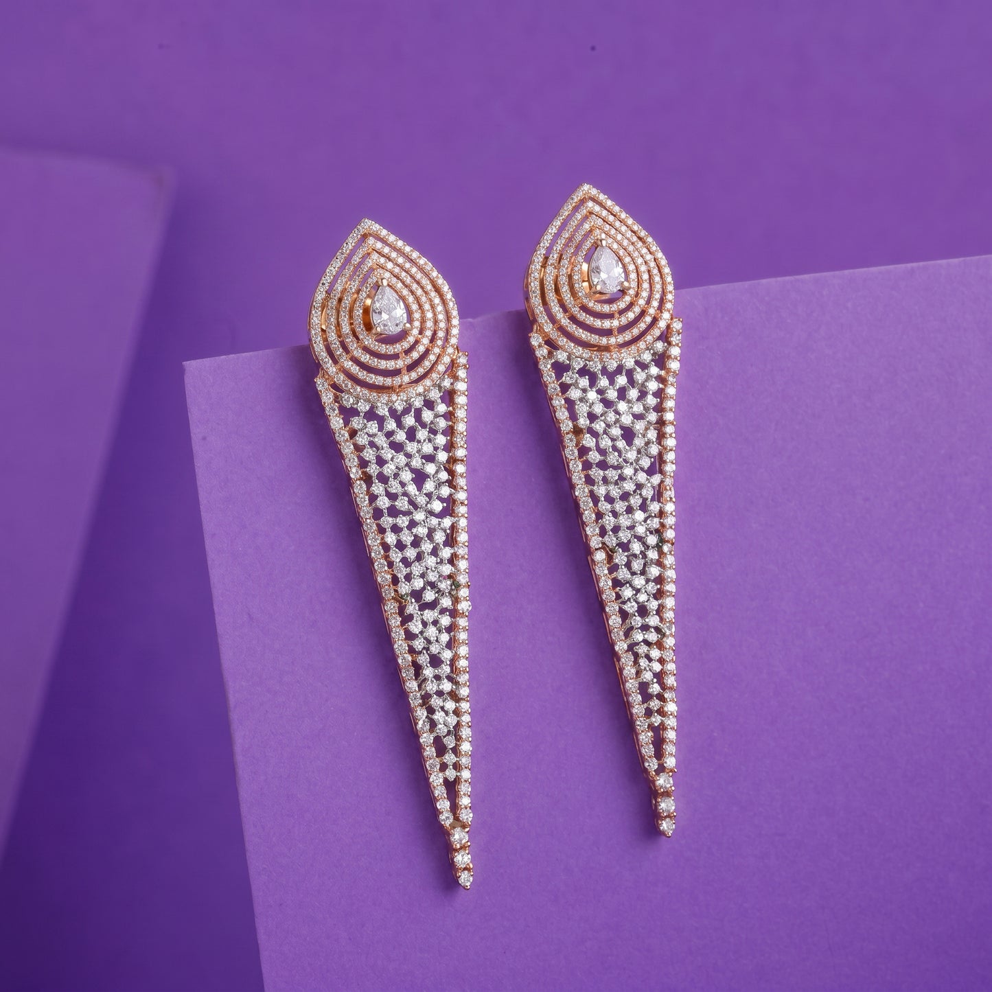18Kt Long Diamond Chandelier Drop Earrings for Women
