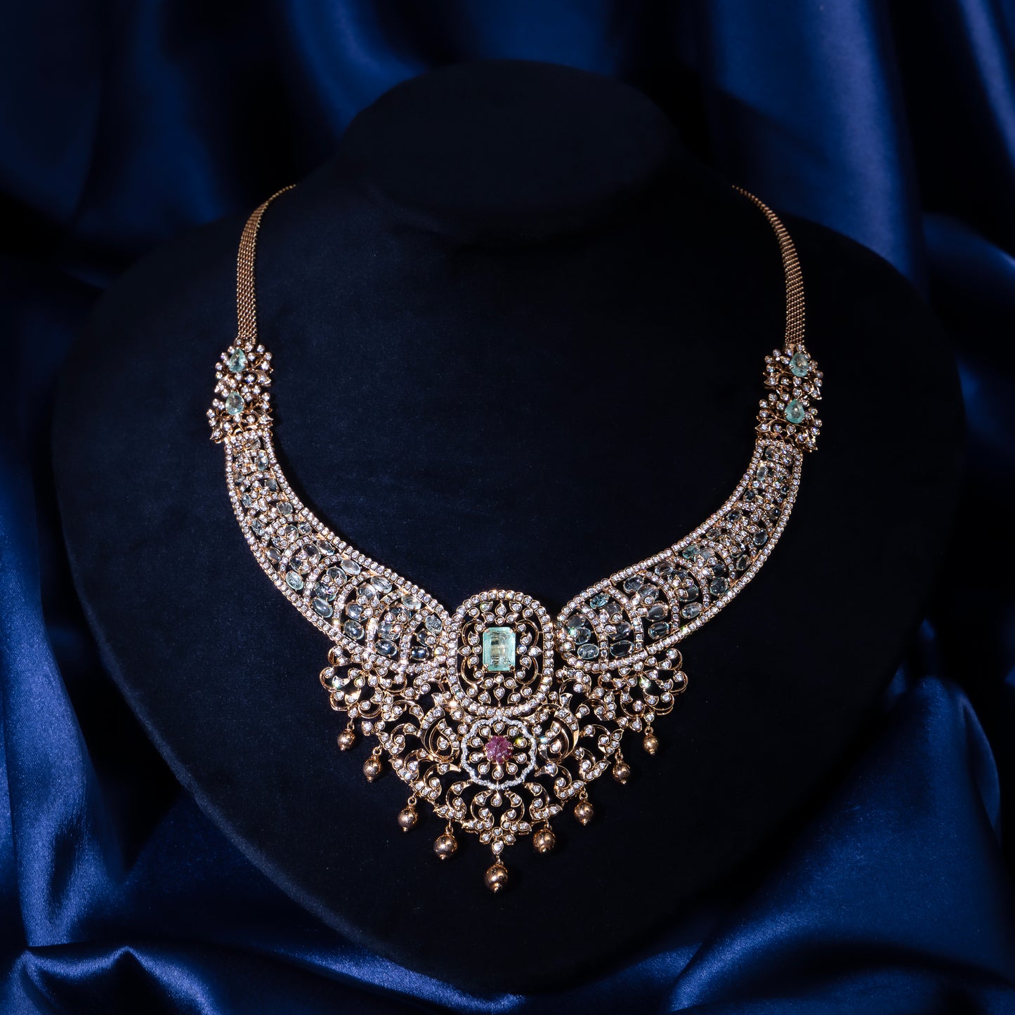Trendy 18KT Diamond Necklace with Emerald for Women