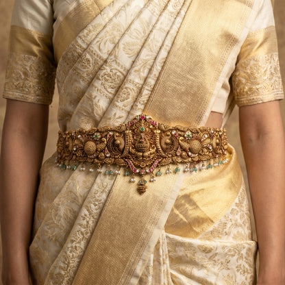 Temple Lakshmi Nakshi Oddiyanam in 22KT Gold for Women